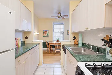 Sold by aptsandlofts.com