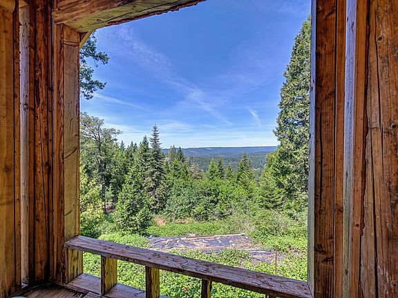 2nd image of 1050 Moody Ridge Rd