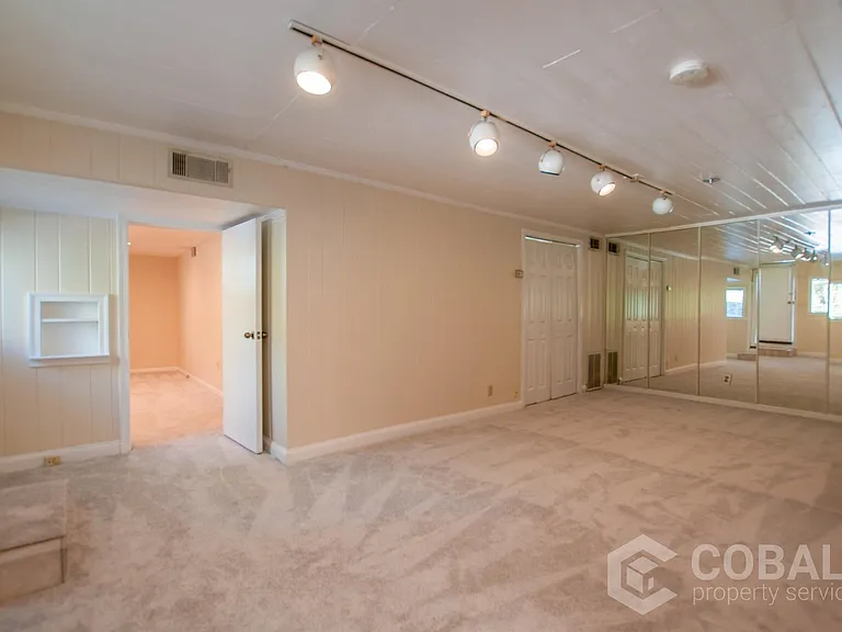 867 Rosedale Rd NE #2 — Photo 9