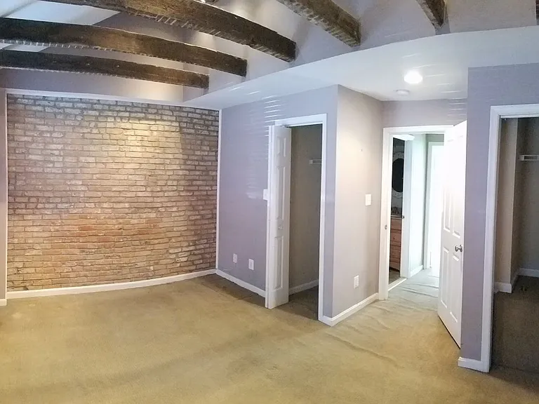 408 S Washington St — Photo 8