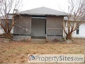 4th image of 5304 Livermore Dr
