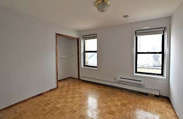 1st image of 2039 3rd Ave #3E