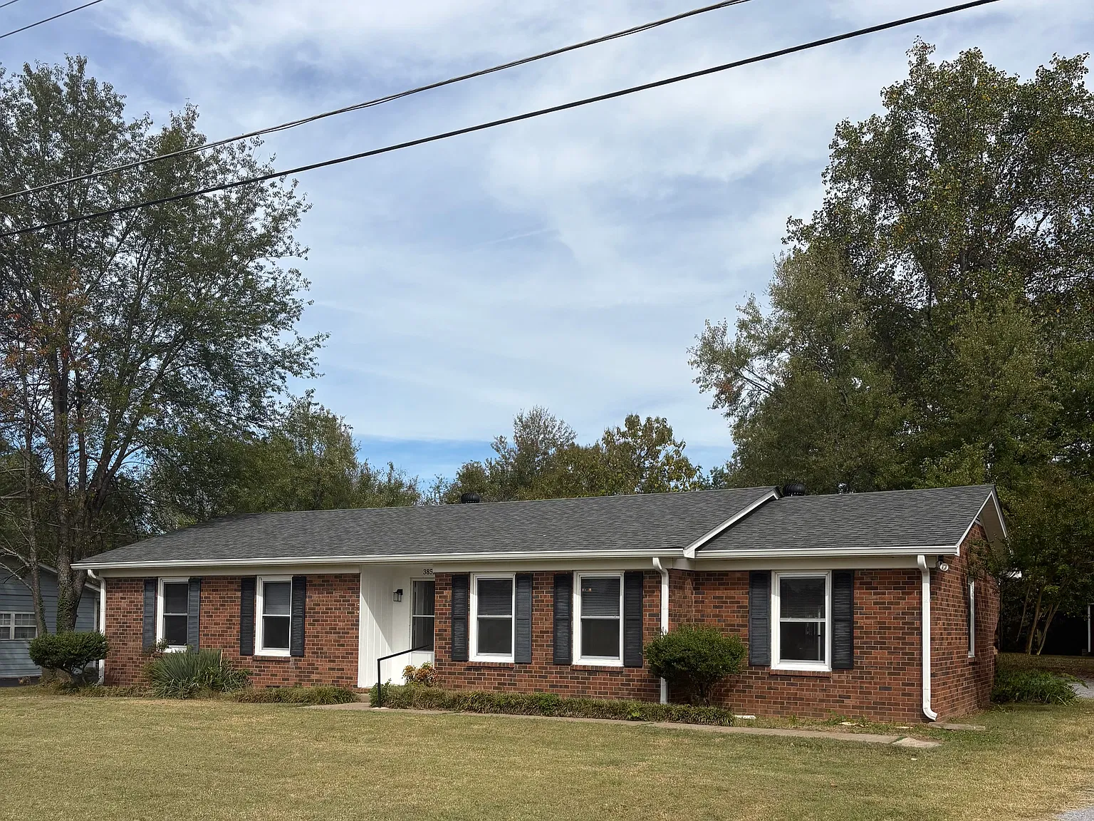 3 bed, 1290 sqft, $1,850 — Photo 2