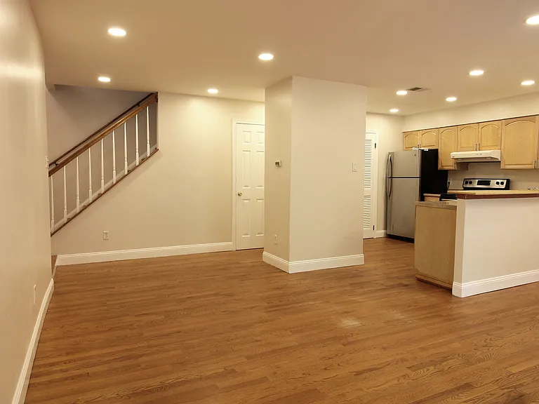 3946 El Camino Pl #11 — Photo 4