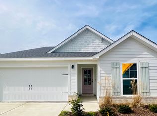 215 Savannah Gardens Rd #8, Ocean Springs, MS 39564