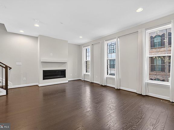 5th image of 625 Halsey Way