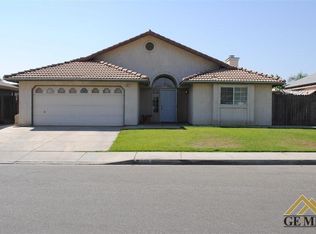 253 Trevino Ter, Shafter, CA 93263