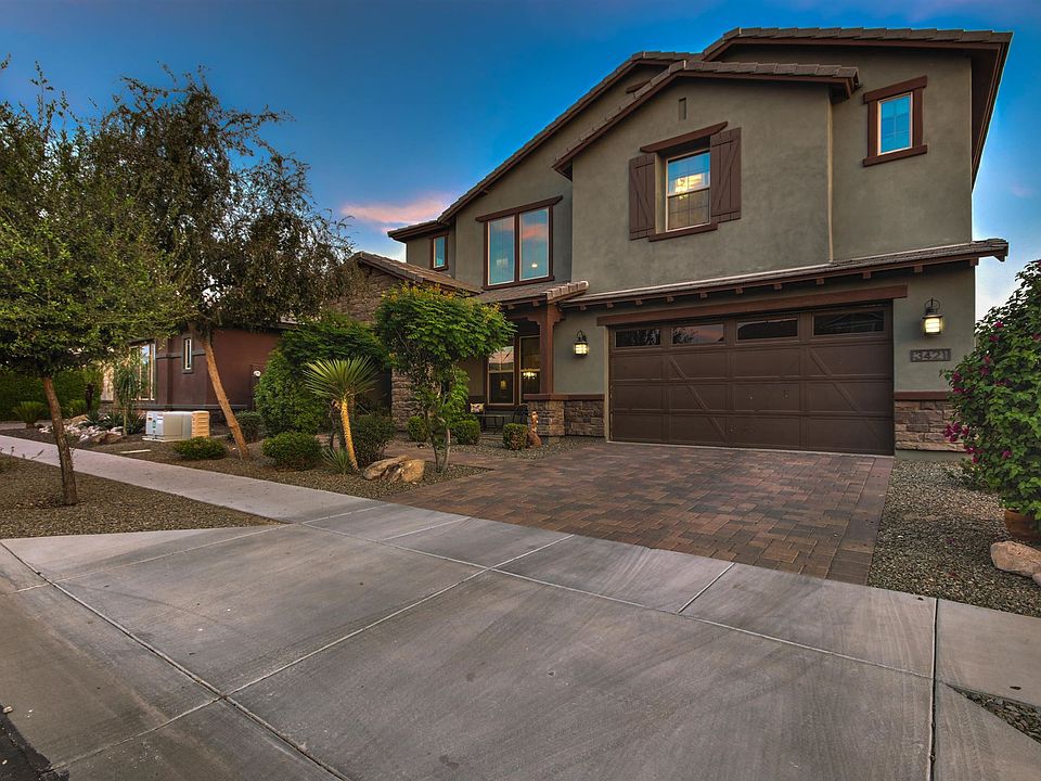 1st image of 3421 E Alfalfa Dr