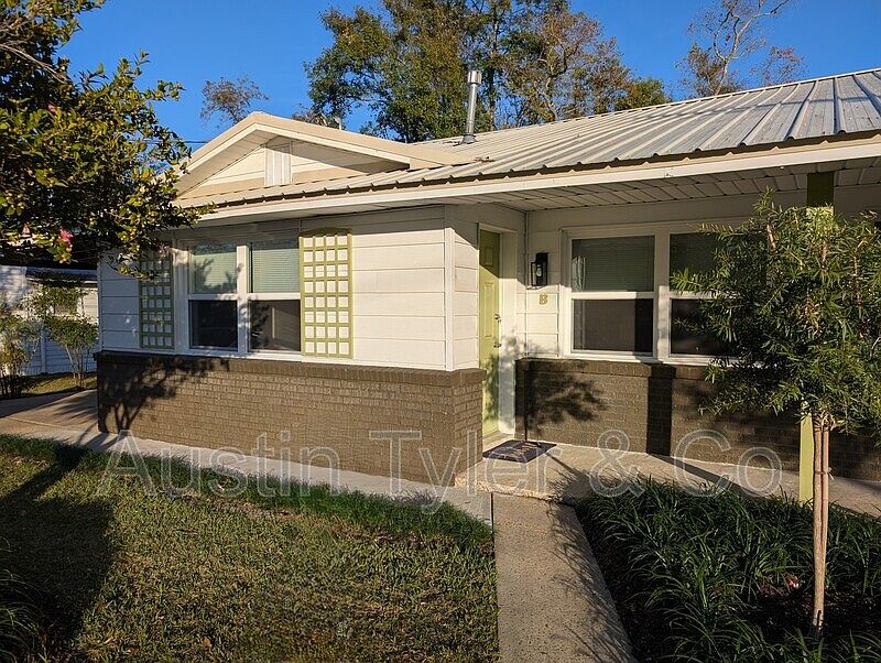 1st image of 2984A Hospital Dr S