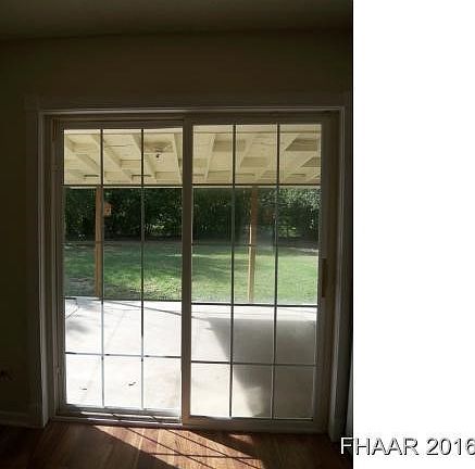 3rd image of 1502 Phyllis Dr