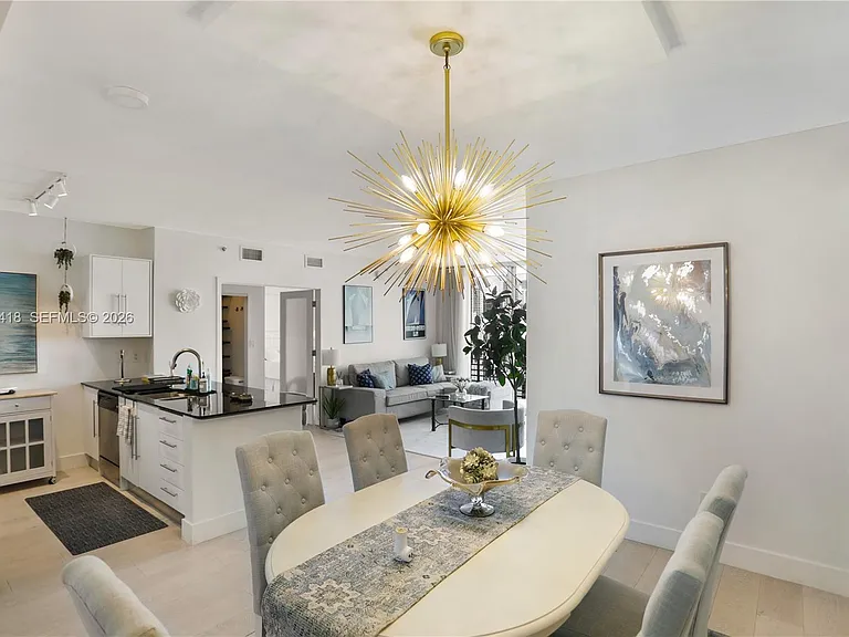 335 Biscayne Blvd #3808 — Photo 7
