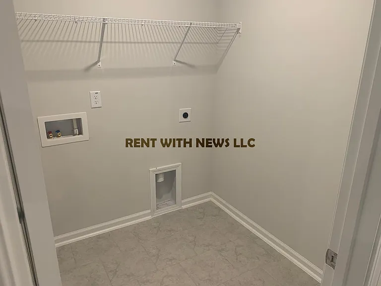 5124 Anamosa St — Photo 50
