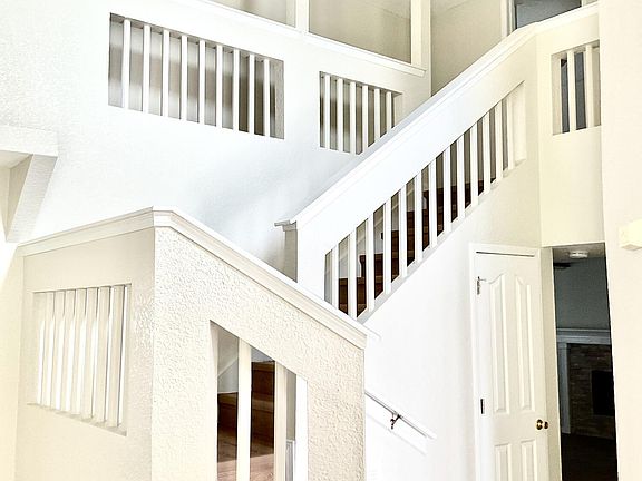 4th image of 7369 Luz De Lumbre Ave
