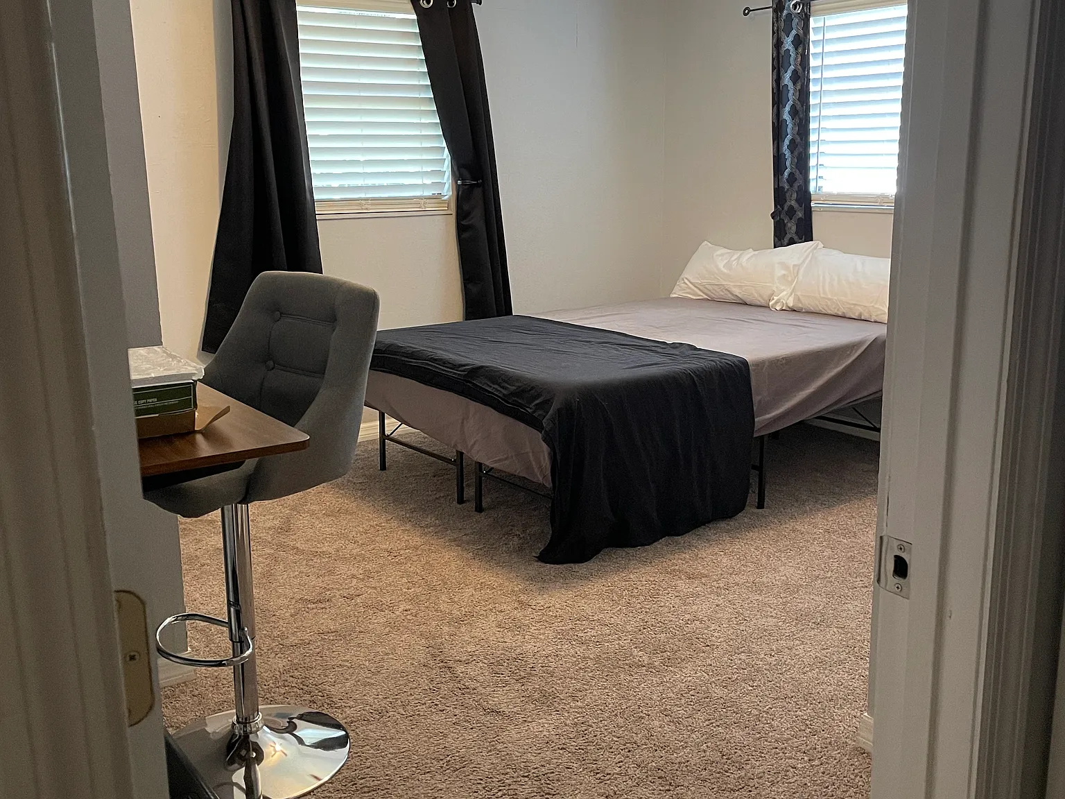 3 bed, 1308 sqft, $2,900 — Photo 2