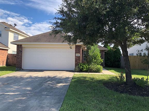 2nd image of 9106 Aspen Trace Ln