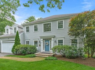 17 Crown Ridge Rd, Wellesley, MA 02482