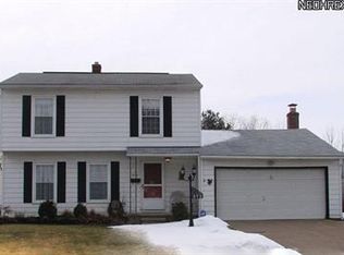 372 Saint Lawrence Blvd, Eastlake, OH 44095