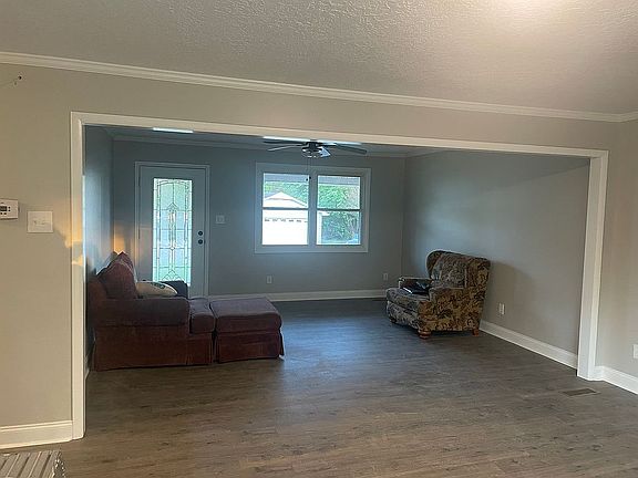4th image of 811 McManis Ave