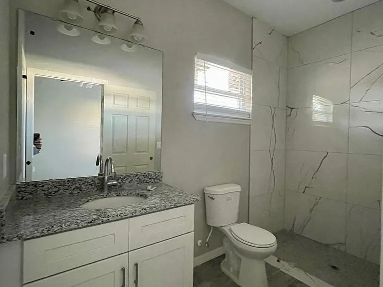 407 Bedlington Ct — Photo 21