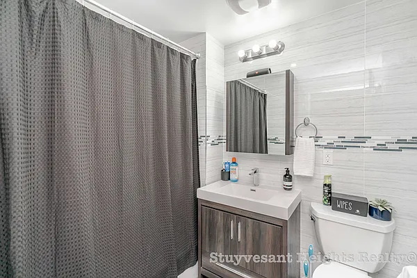 Rented by Stuyvesant Heights Realty Corp | media 17