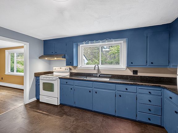 5th image of 61 Jordan St