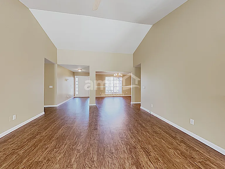 2925 Burtonwood Dr — Photo 8