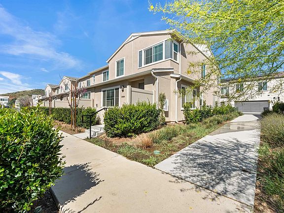 3rd image of 35164 Grove Trl