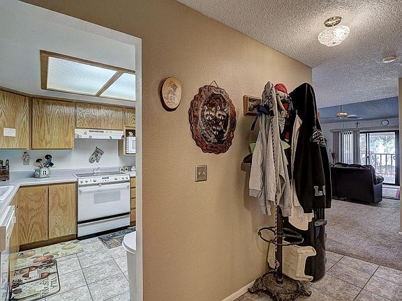 5th image of 677 Leisure World