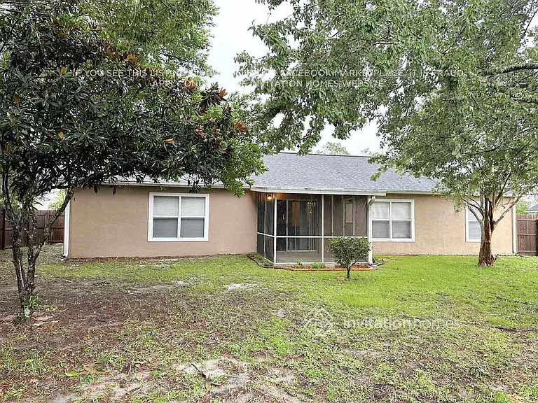 1771 Meredith Ave — Photo 10