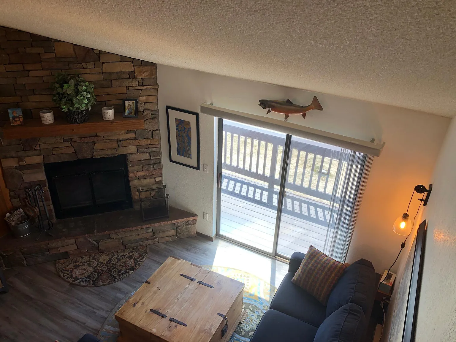 3 bed, 1100 sqft, $3,100 — Photo 3