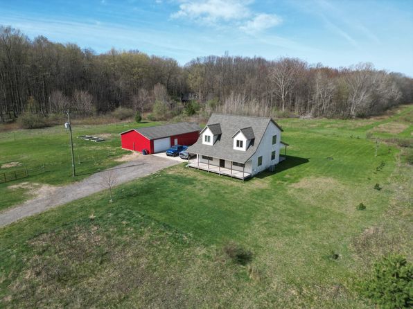 11559 Williams Rd, Montague, MI 49437