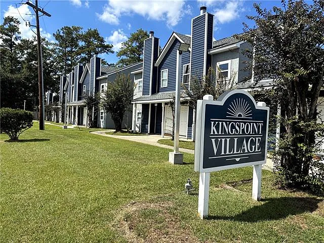 3 bed, 1.5 bath, 1414 sqft, $1,200 — Photo 2
