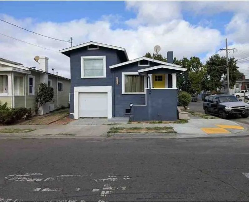 2549 78th Ave photo 1