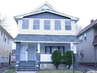 13726 Eaglesmere Ave photo 1
