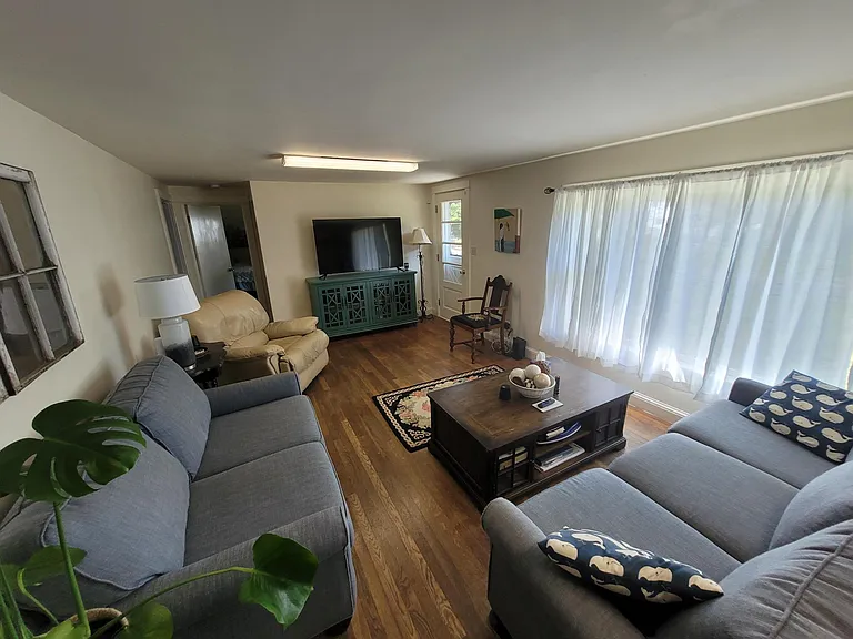196 Forest Ave — Photo 7