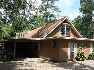 6409 Poco Rd, Ocean Springs, MS 39564