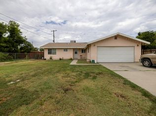 1041 S Cedar St, Pixley, CA