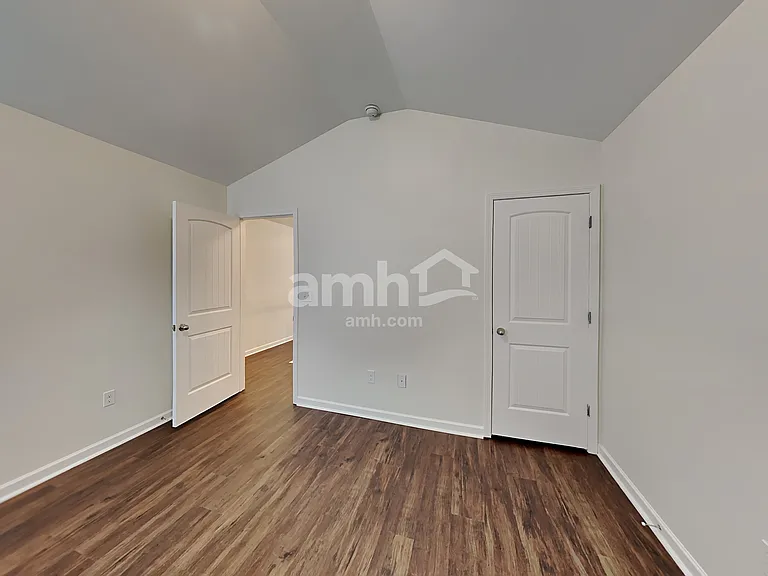 1157 Paramount Dr — Photo 19