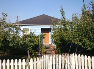 7153 Woodside Pl SW, Seattle, WA 98136