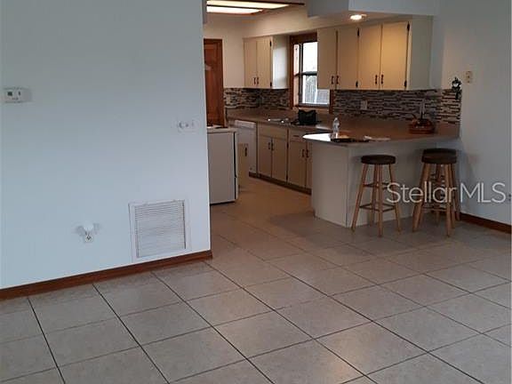 5th image of 340 Cornwallis Ct
