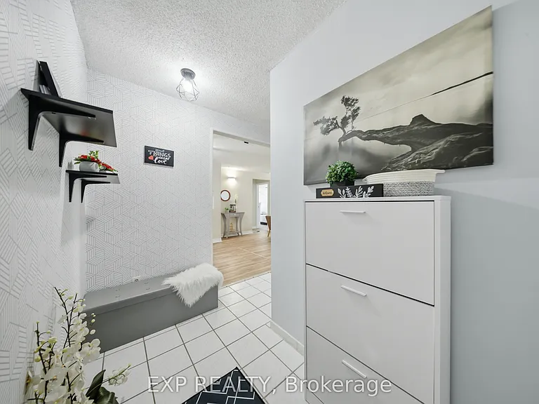 1096 Jalna Blvd #28 — Photo 6