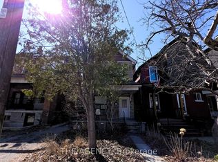 174 Delaware Ave #1, Toronto, ON M6H2T3