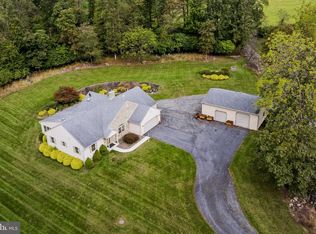 259 Mountaintop Rd, Reinholds, PA 17569
