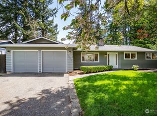 9504 233rd St SW, Edmonds, WA 98020