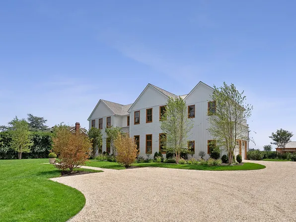 522 Wickapogue Rd, Southampton, NY 11968