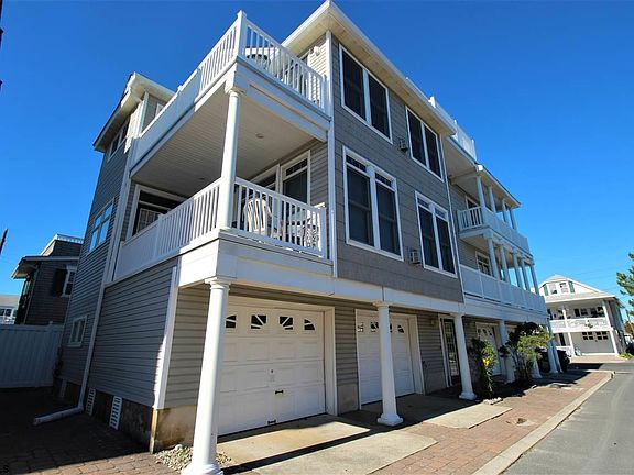 4th image of 111 Corinthian Ave #2