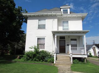 1007 Locust St, Sterling, IL 61081