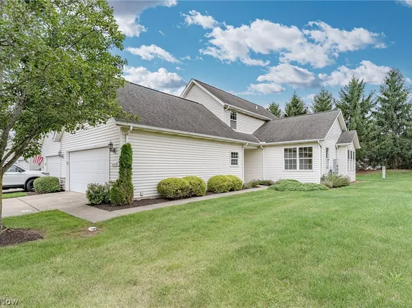 8757 Roberts Ct #25C, Olmsted Falls, OH 44138