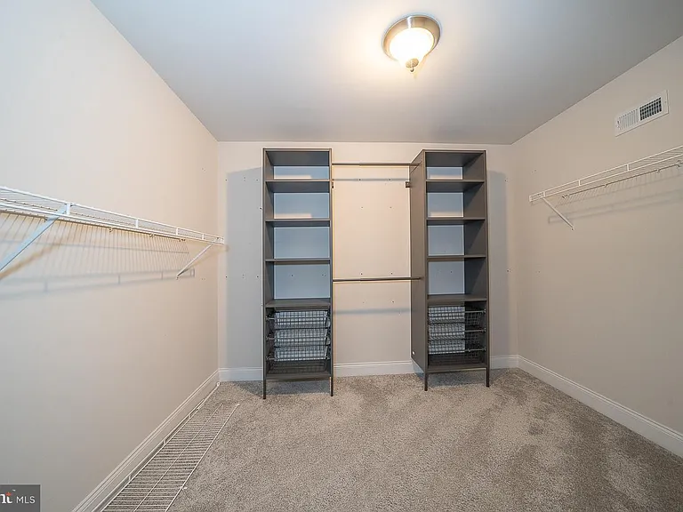 3701 Parris Blvd — Photo 48