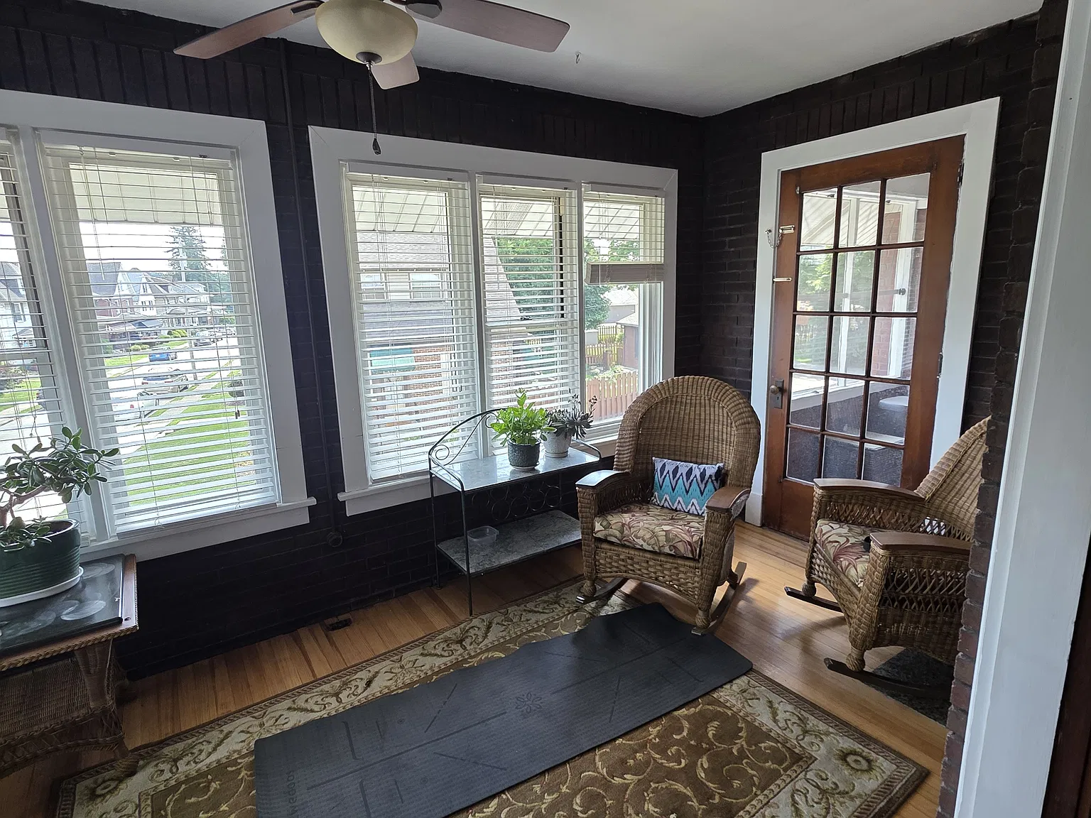 2 bed, 1200 sqft, $1,800 — Photo 4